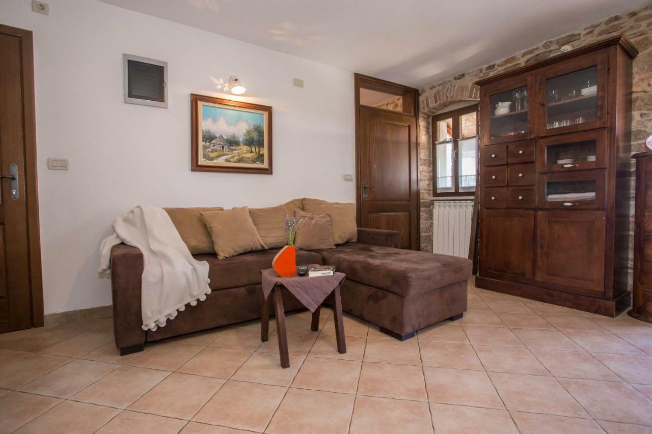Appartamento Nona Nina Vižinada Esterno foto